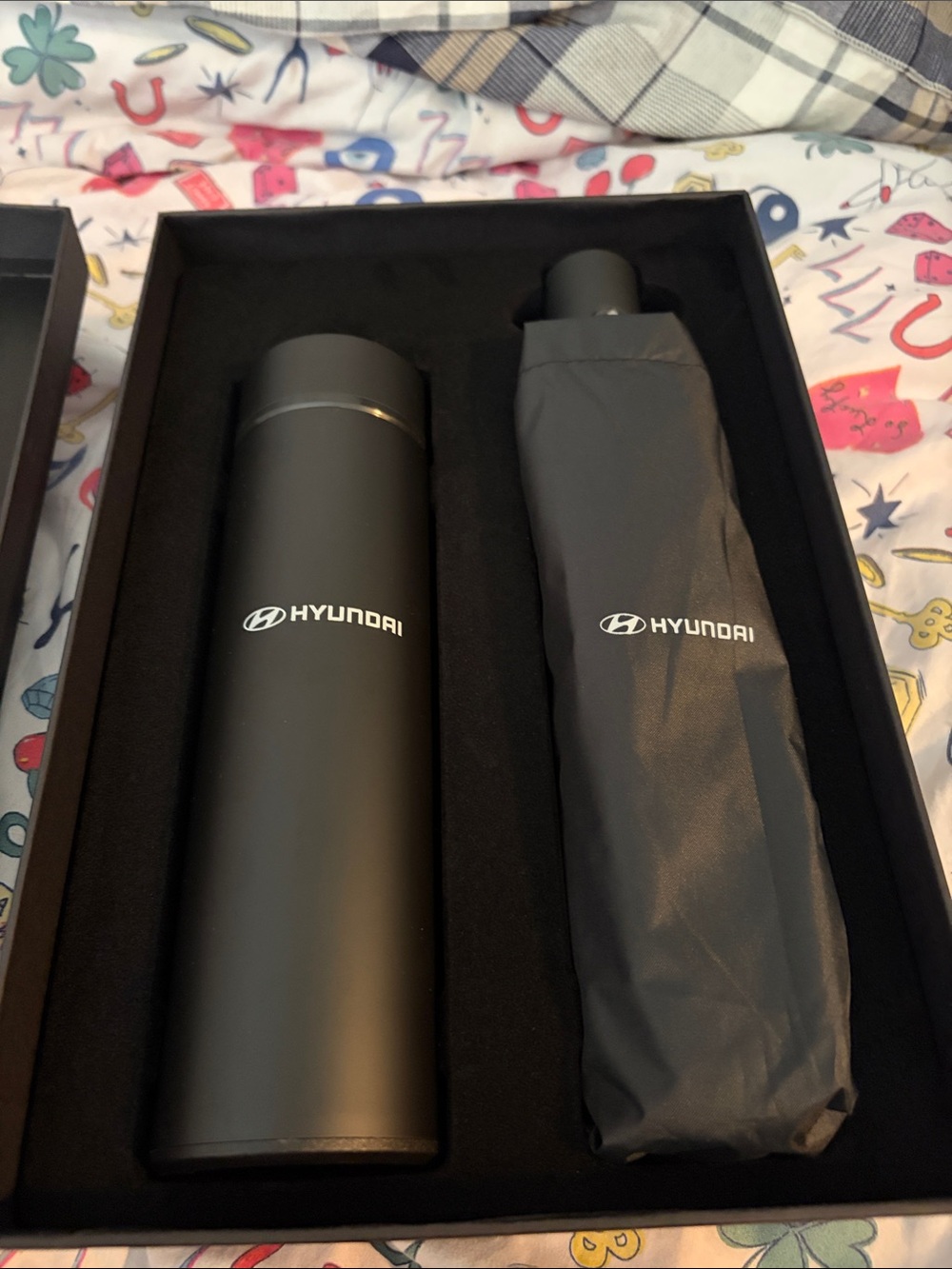Hyundai Travel Flask & Umbrella Set - Black